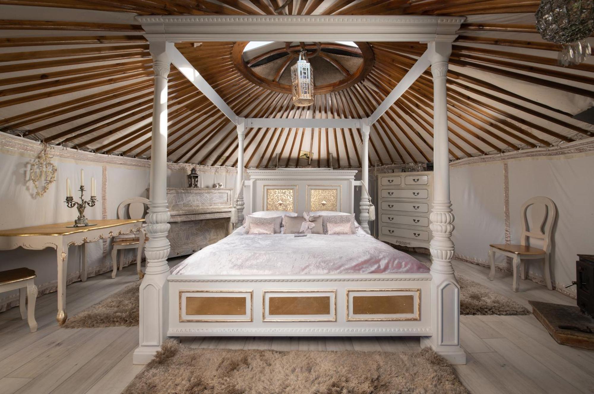 Hotel Lincoln Yurts Extérieur photo