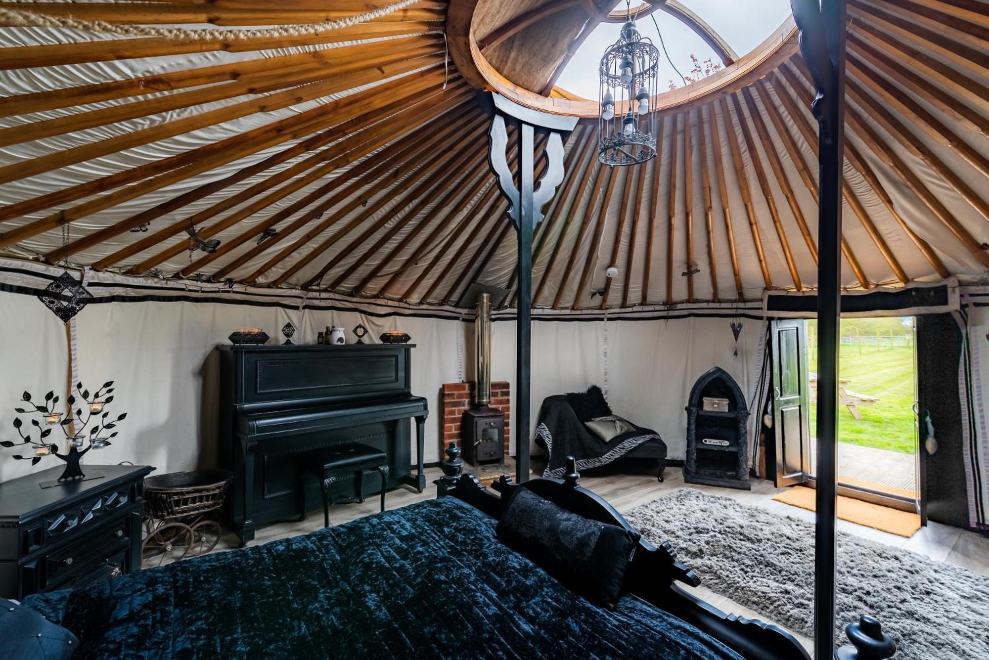 Hotel Lincoln Yurts Extérieur photo